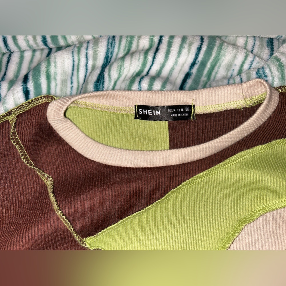Shein patchwork crop top - Picture 2 of 2